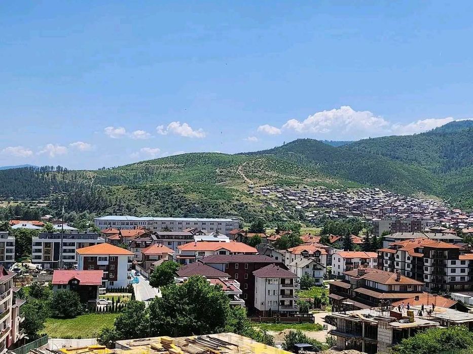 Тристаен апартамент