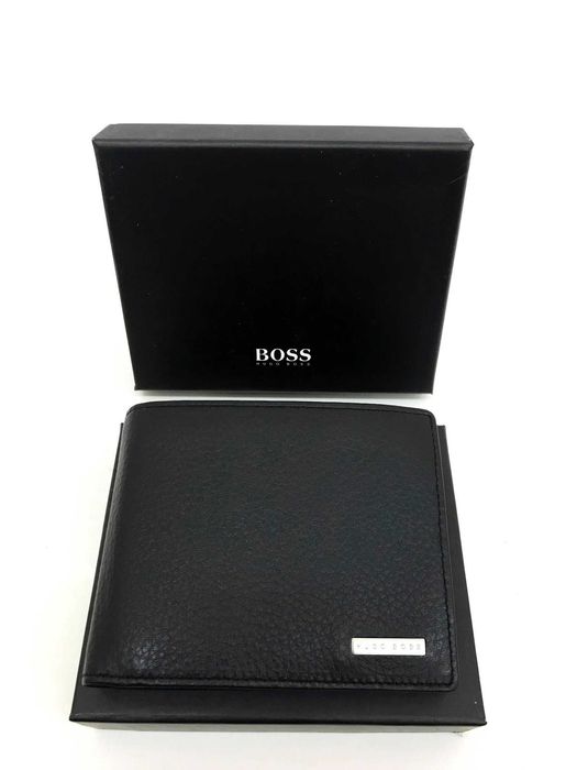 Промо мъжки подаръчен комплект Hugo Boss 040/001 !