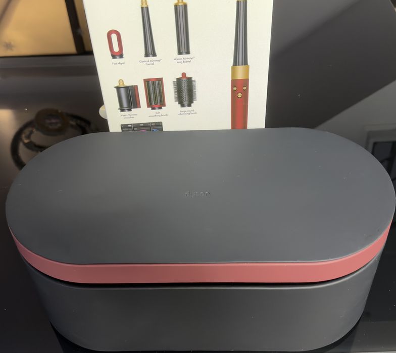 Dyson Airwrap i.d. Red velvet gold sigilat