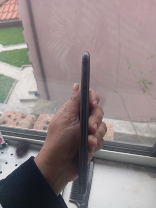 iPhone 11 черен цвят