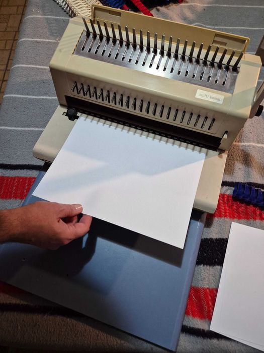 OPUS Multi Kombi - Aparat legare documente. Bonus spirale din plastic