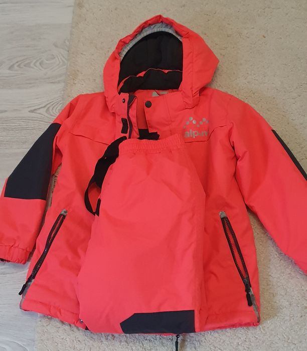 Costum ski fete 6-7 ani merge 8-9 ani