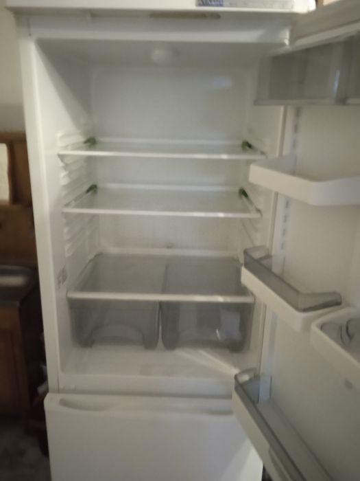 Продам холодильник Атлант