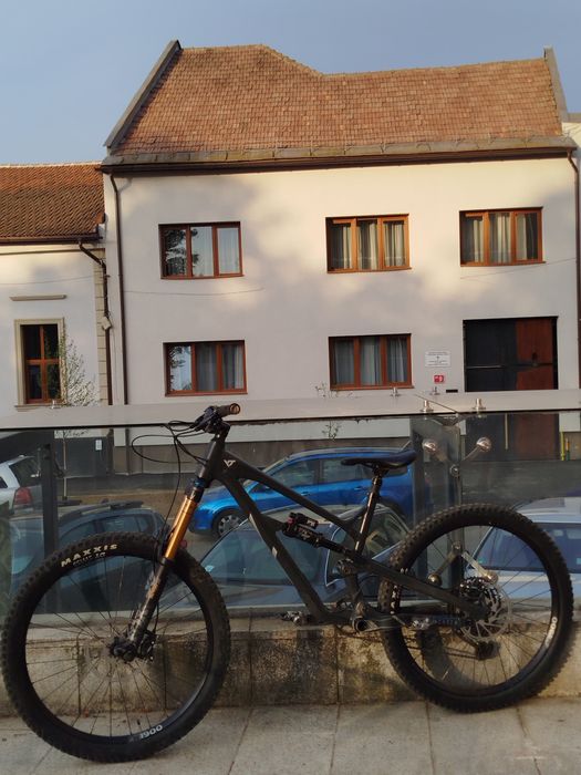 Vând bicicletă Yt
