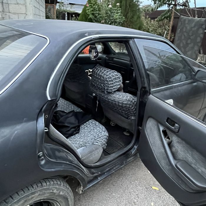 Toyota Vista sv30 2литр