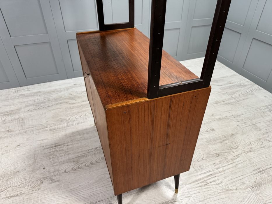 Винтидж библиотека - секция масив Р263