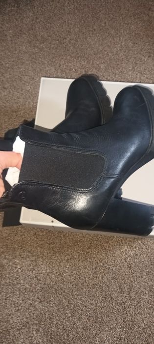 Обувки на марката  Тамарис