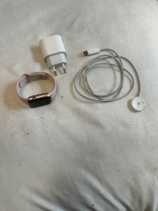 iPhone чесы оригинал
