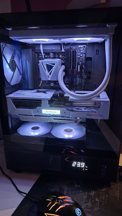 Pc gaming 9800X3D-9070XT