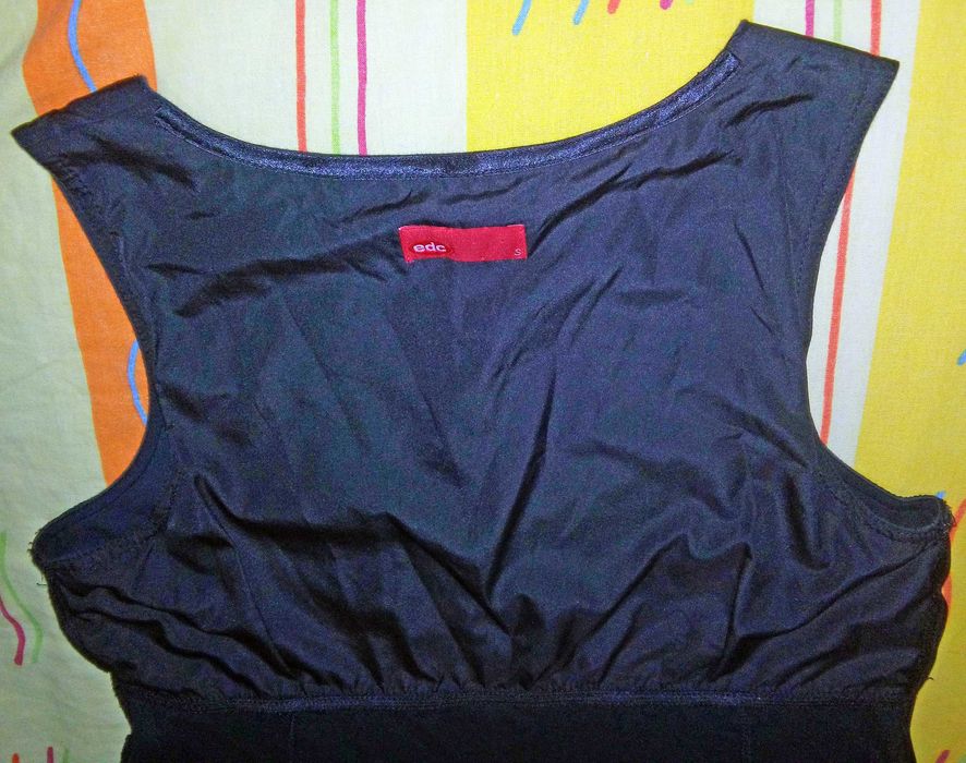 Черна рокля Esprit edc