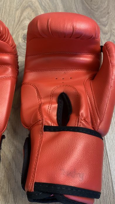 Перчатки для бокса