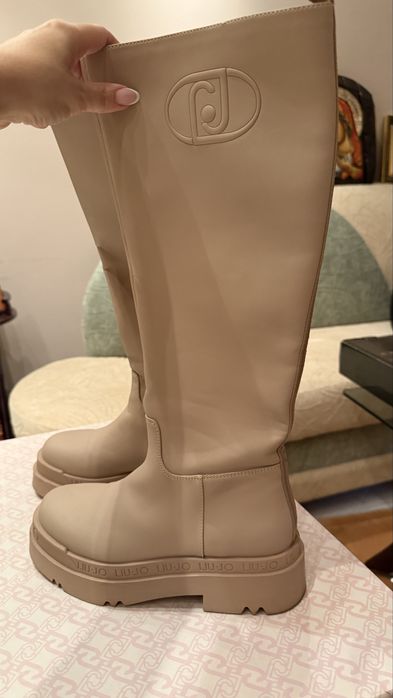 Зимни дълги ботуши  Liu jo