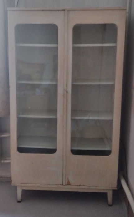 Продается Шкаф деревянный