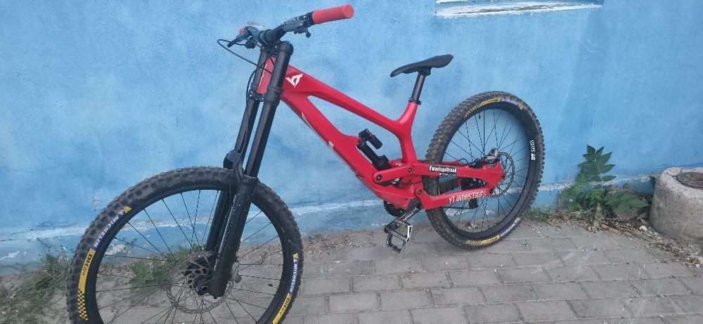 Bicicleta Yt tuesc cf pro