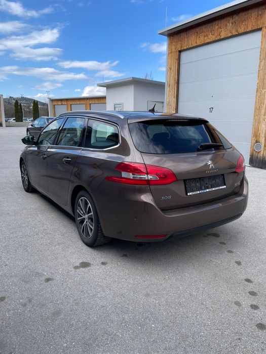 Peugeot 308 PureTech Kombi/Family Van 1.2 Benzina 130Cp