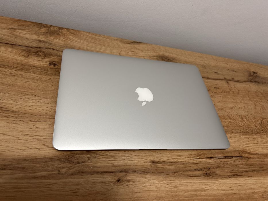 Laptop MacBook  i5 bun