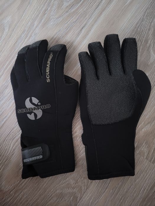 Продам водолазные перчатки