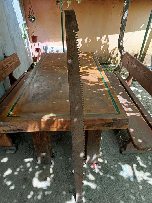 Стар дърводелски трион