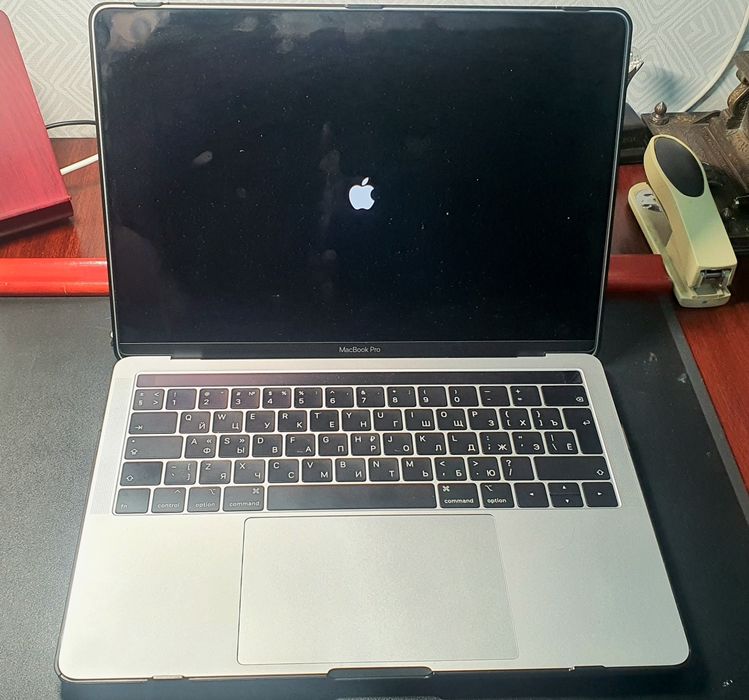 Macbook Pro 13", ноутбук