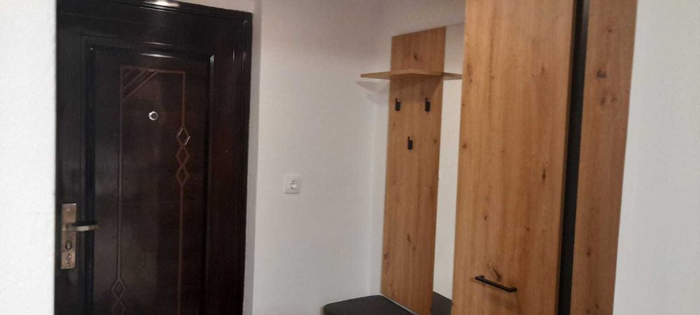 Inchiriez garsoniera tip D Aluminei