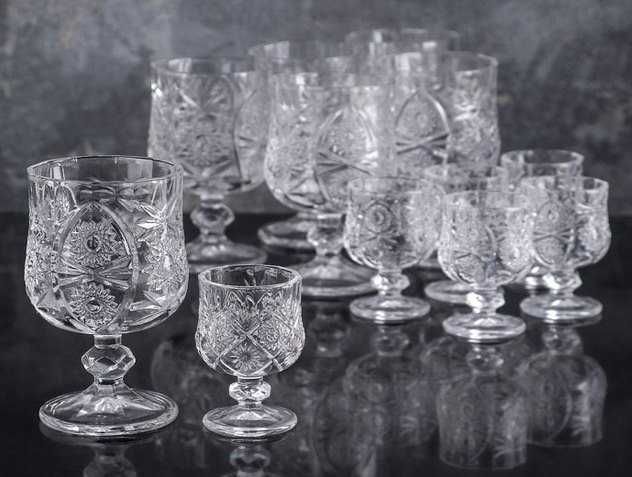 Нови! Комплект кристални чаши за вино и уиски или ракия