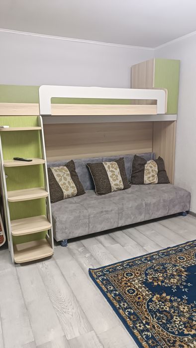 Продам срочно детскую кровать.