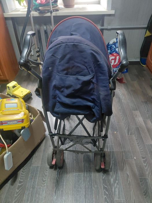 Продам коляску костылек