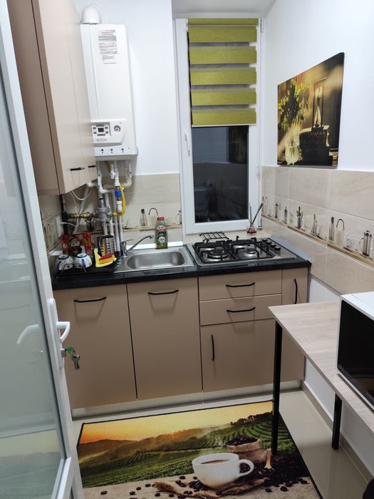Inchiriez apartament 2 camere zona ultra centrala