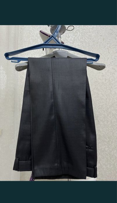 Костюм мужской новый