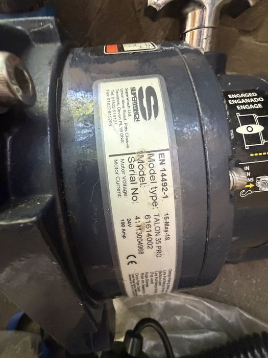 Troliu acționate electric