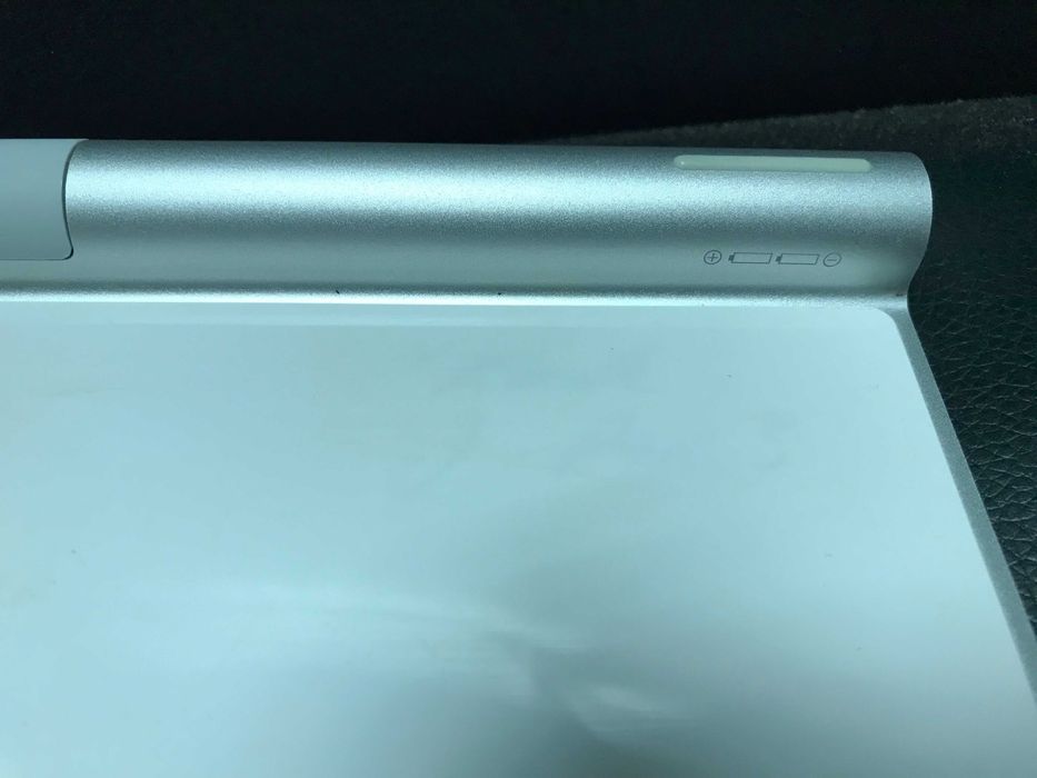 Комплект оригинални безжични клавиатури и мишки на Apple