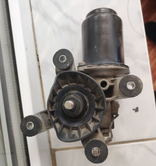 Моторчик дворников