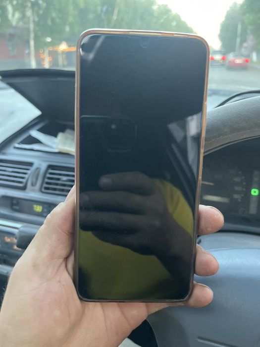 Продам смартфон WIKO 10
