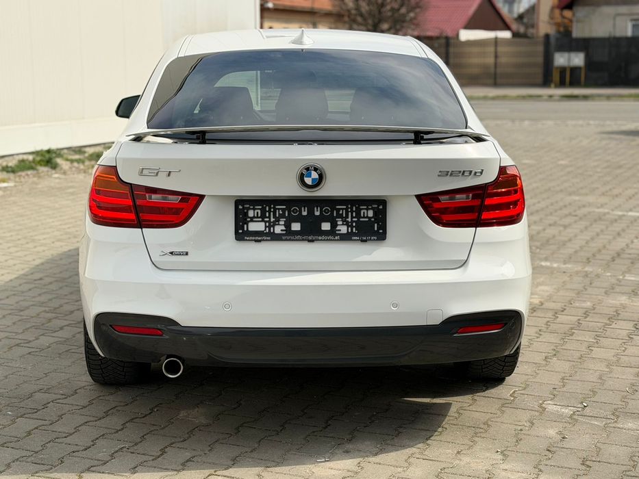 Bmw 320 GT Xdrive M pachet Distronic headup Volan M ,Euro 6