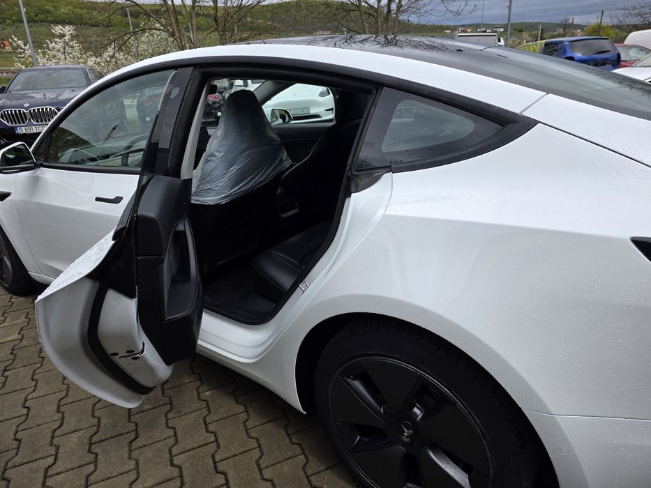 Predau leasing / vand  Tesla Model 3 Long Range dual motor 4x4, 2021/3