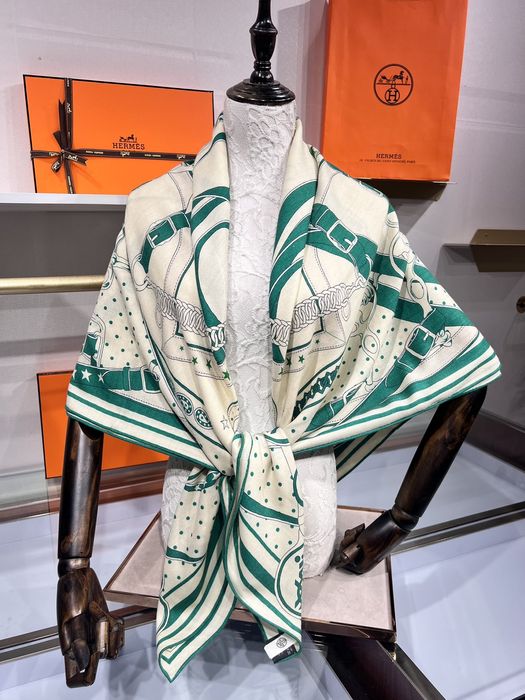 Кашмирено шалче Хермес