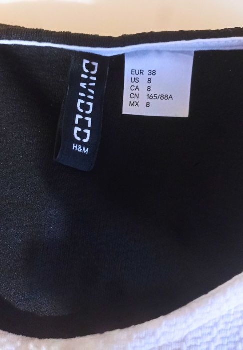 H&M рокля с полу гол гръб