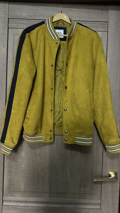 Бомбер Zara б/у унисекс