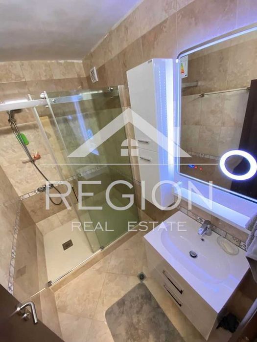 Дава се под наем Тристаен апартамент в Варна, Червен площад - 115 кв.м за 1600 € - Снимка #10