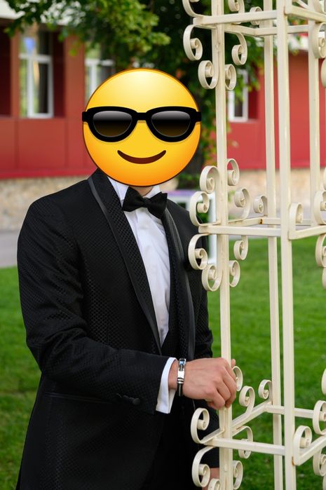 Церемониален/абитуриентски мъжки костюм