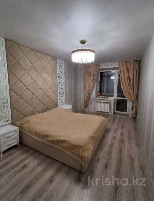 Береке микрорайон 121кв.м 3 комнатная