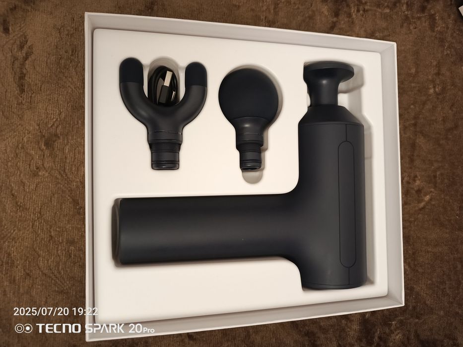 Перкуссионный массажёр