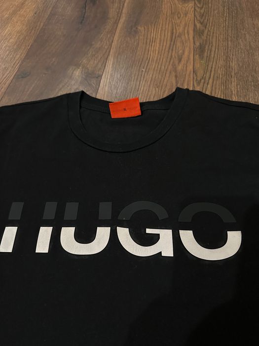 HUGO - мъжка тениска