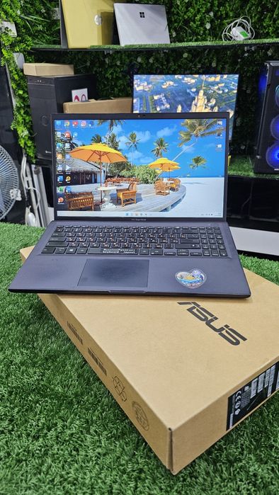 165 kun ishlagan Expertbook o'z IT soxasining bo'lajak Expertchilar un