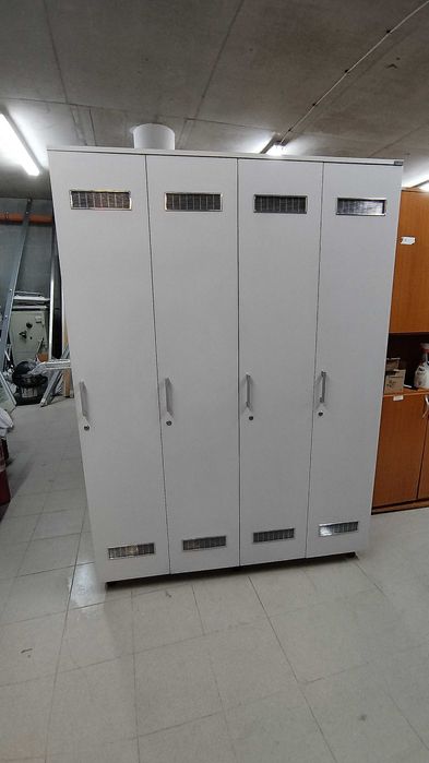 Гардеробна , гардероби за съблекалня 4 - 5 и 6 крила