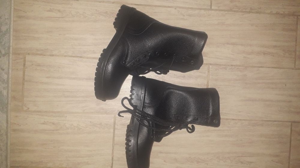 Продам  берцы 36 размера лето