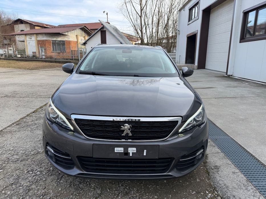 Peugeot 308 Peugeot 308 1.5 Blue-HDi Style Model facelift