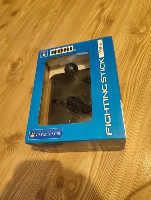 Jocuri Hori Fighting Stick Mini pentru PS4 /PS3/PC - Nou!