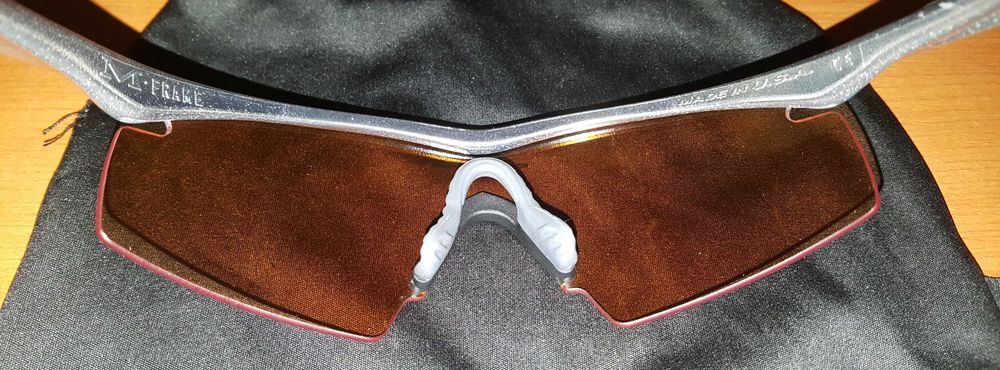 Ochelari Oakley sporturi profesionali