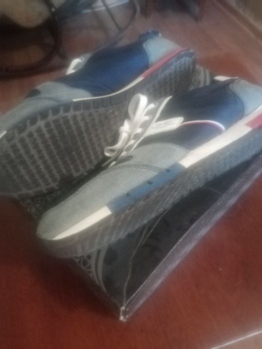 Кроссовки мужские